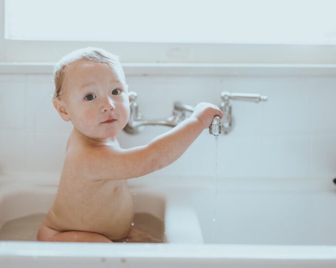 Photo cold showers for immunity