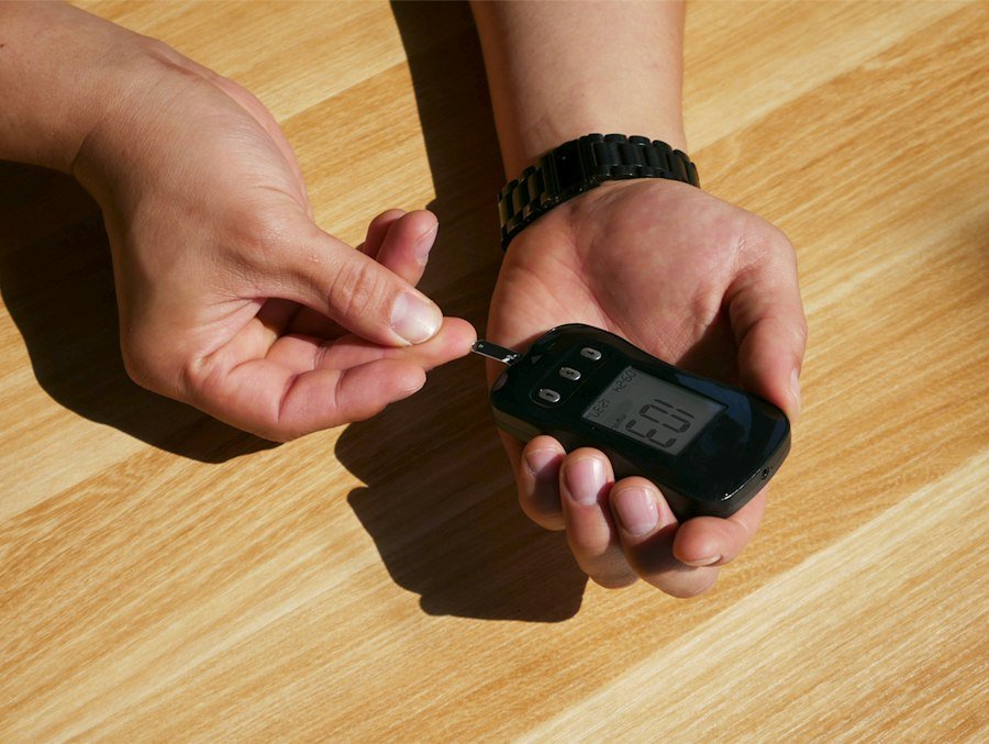 Photo diabetes management tips